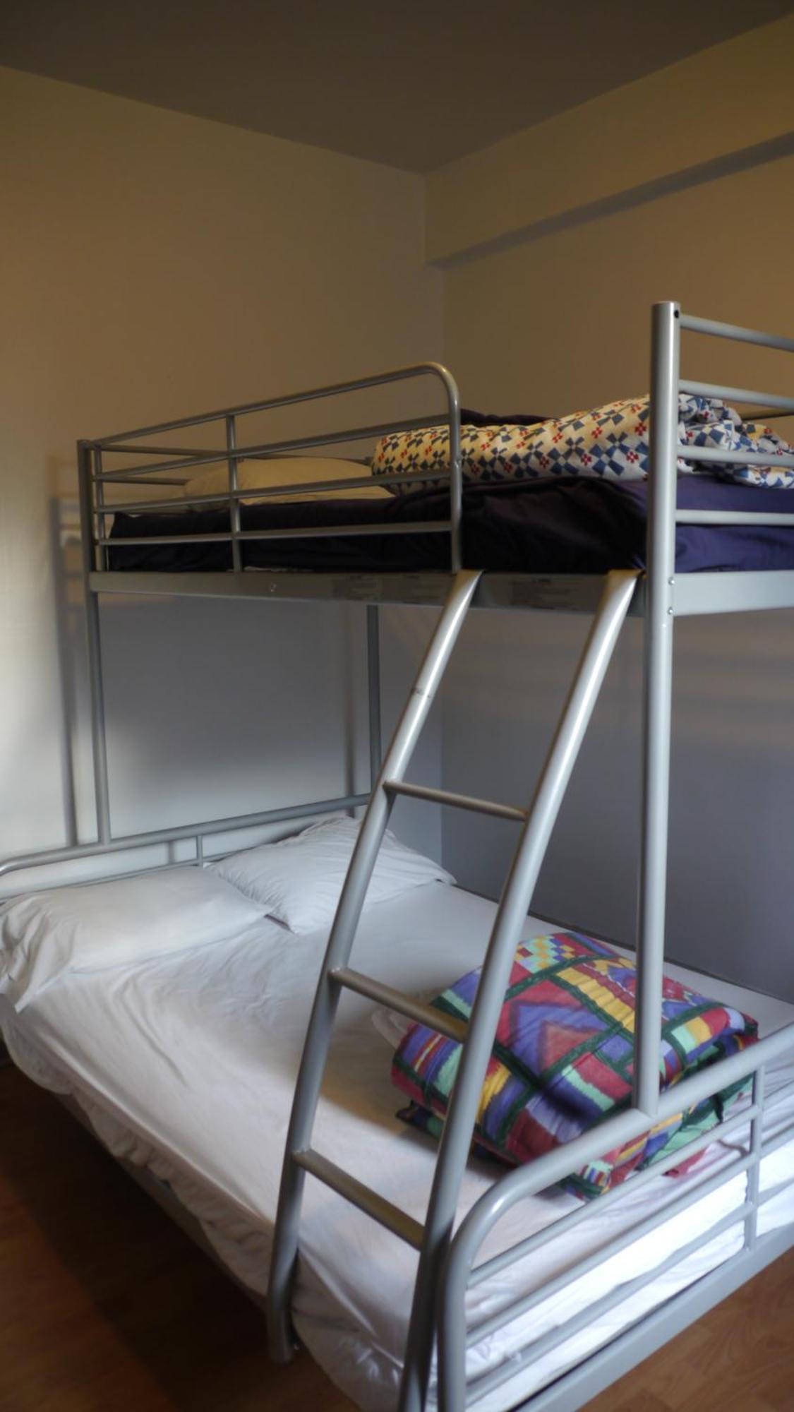 St Clair Hostel Vancouver Room photo